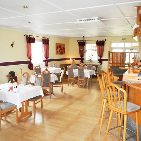 Kastanienhof Hotel Garni Цинновиц Экстерьер фото