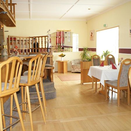 Kastanienhof Hotel Garni Цинновиц Экстерьер фото