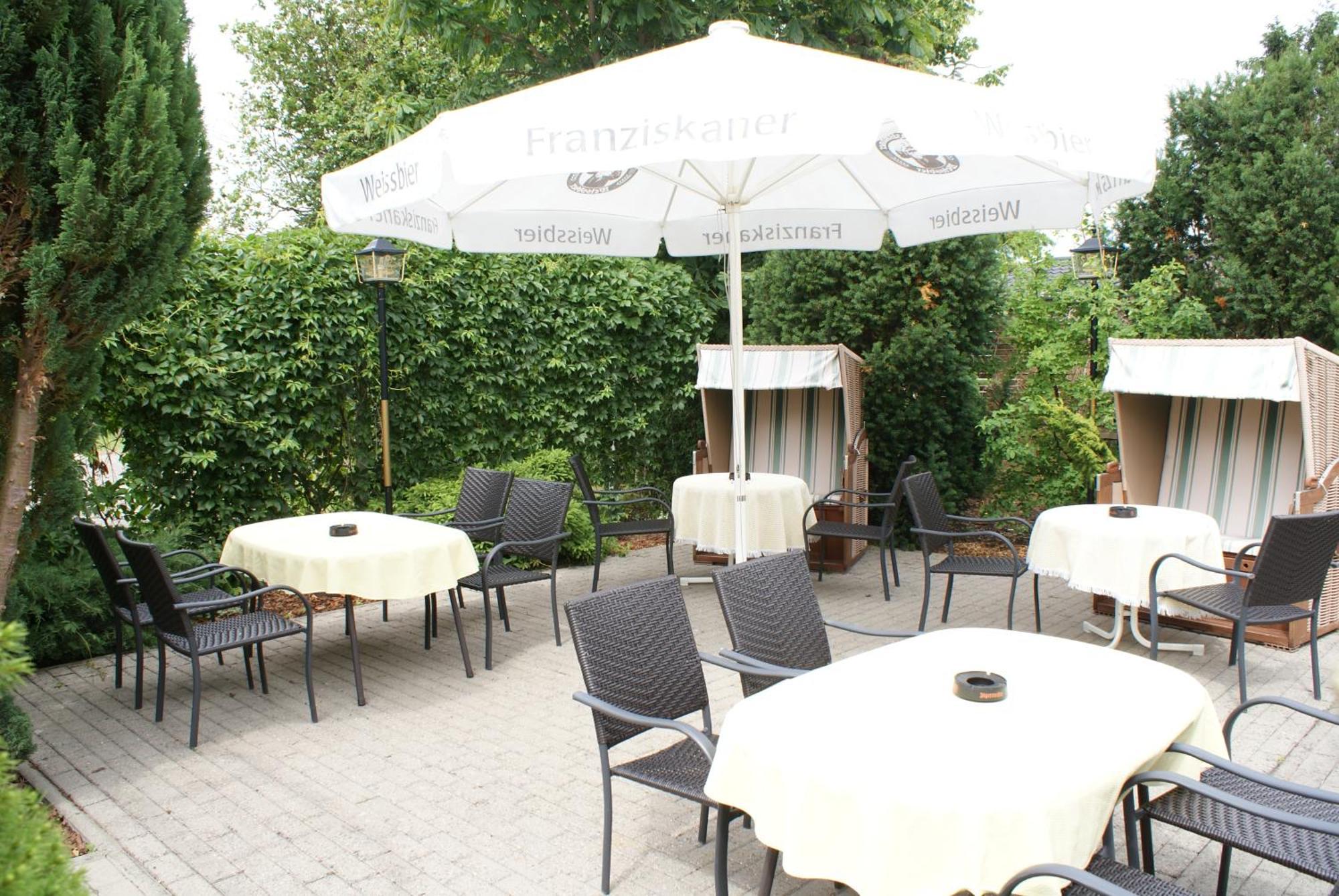 Kastanienhof Hotel Garni Цинновиц Экстерьер фото