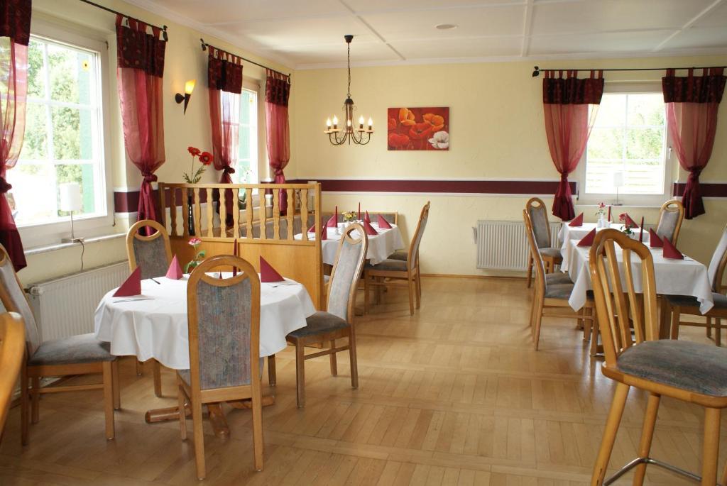 Kastanienhof Hotel Garni Цинновиц Экстерьер фото